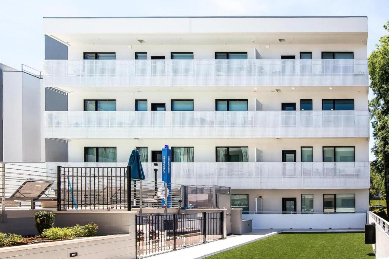 Gulch Located With 4 Beds, Pool, Private Patio And Secure Parking Villa NashvilleNashville  Kültér fotó