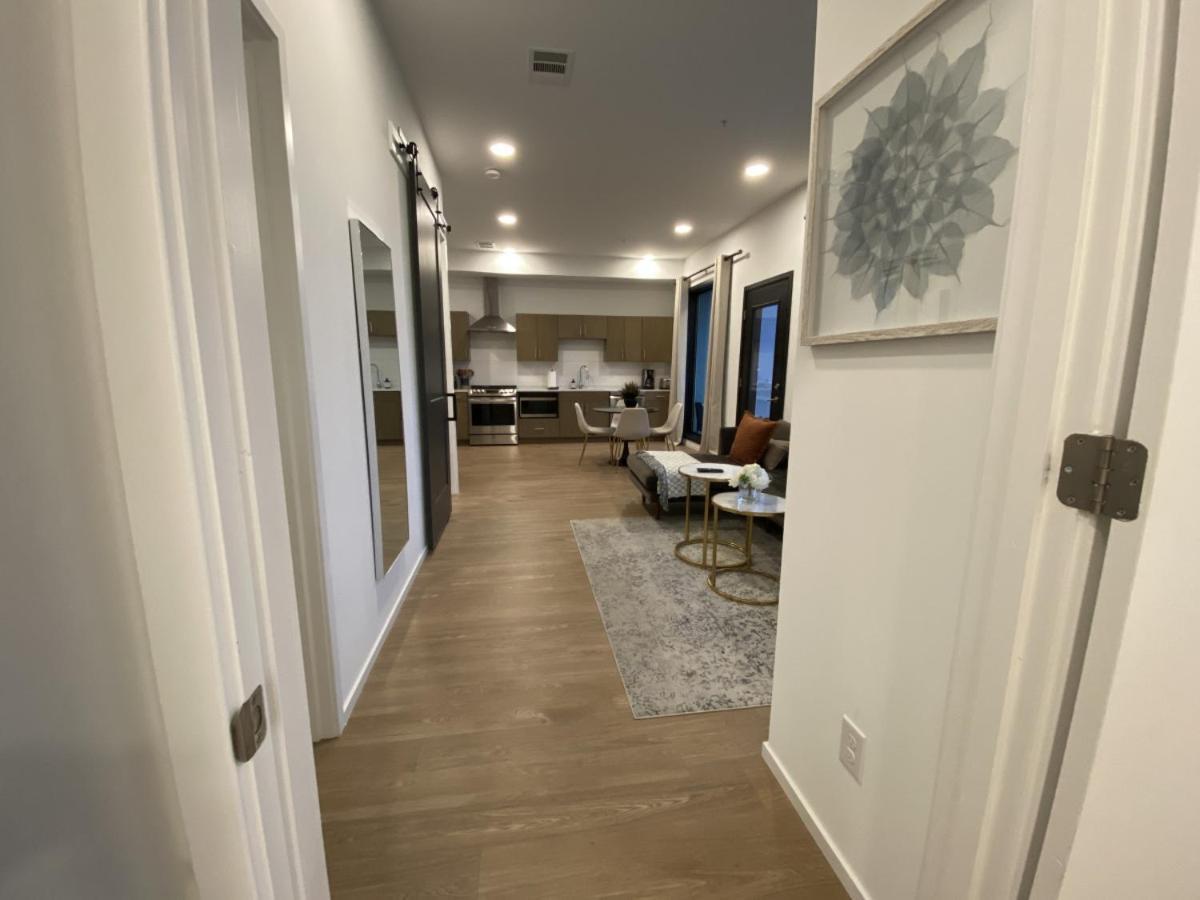 Gulch Located With 4 Beds, Pool, Private Patio And Secure Parking Villa NashvilleNashville  Kültér fotó